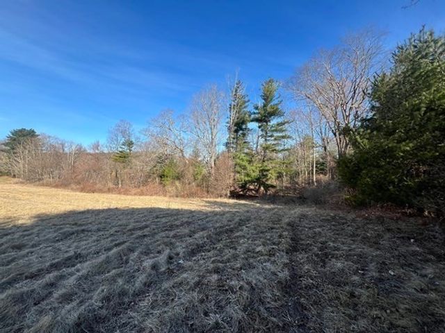 5v Red Gap Rd, Wilbraham, MA 01095