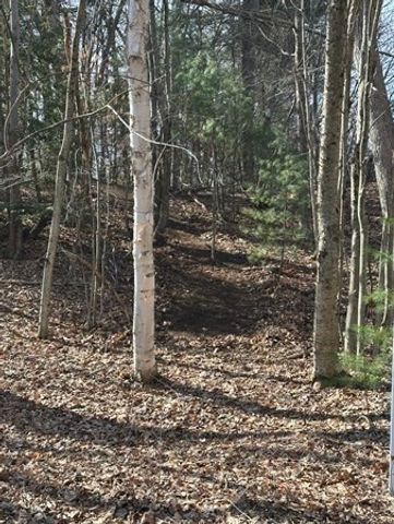 5v Red Gap Rd, Wilbraham, MA 01095