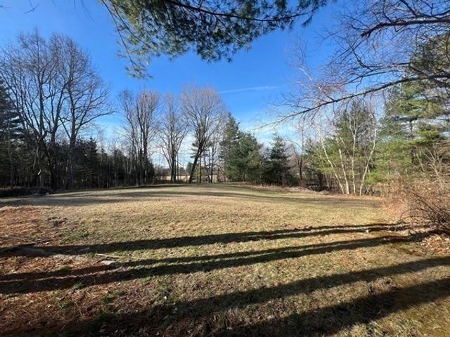5v Red Gap Rd, Wilbraham, MA 01095
