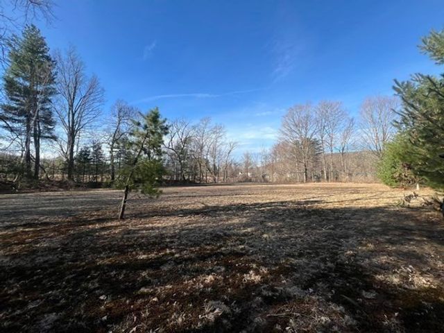 5v Red Gap Rd, Wilbraham, MA 01095