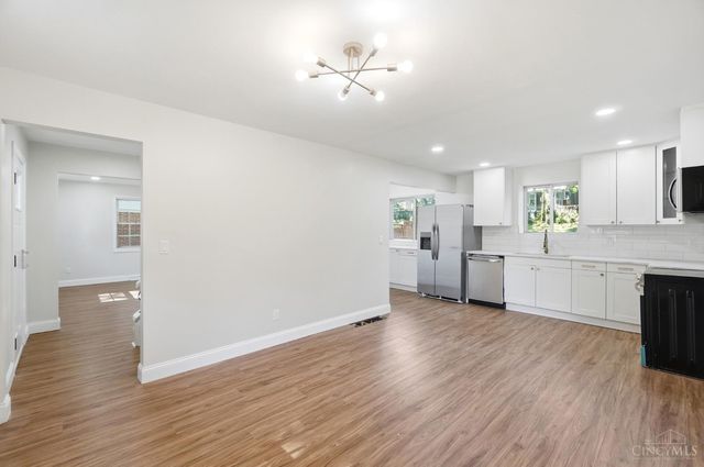 38 Handel Lane, Greenhills, OH 45218