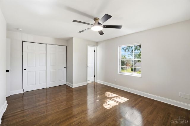 38 Handel Lane, Greenhills, OH 45218
