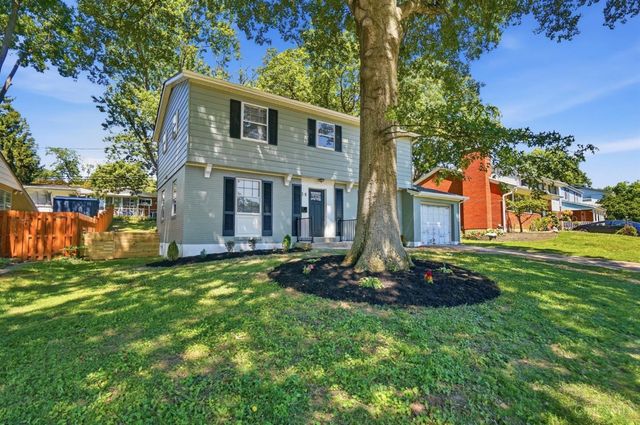 38 Handel Lane, Greenhills, OH 45218