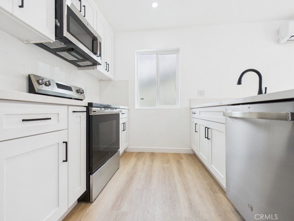 748 Newport Avenue 5, Long Beach, CA 90804