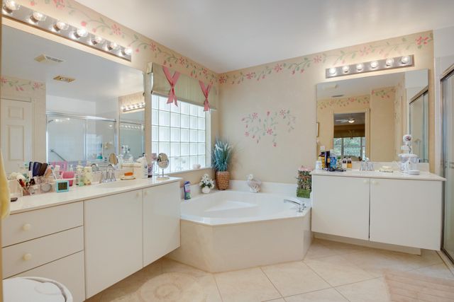 6519 LUCAYA Avenue, Boynton Beach, FL 33437