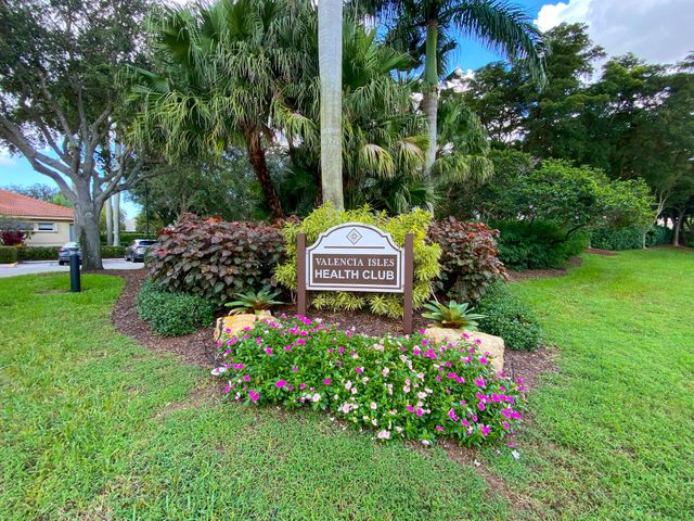6519 LUCAYA Avenue, Boynton Beach, FL 33437
