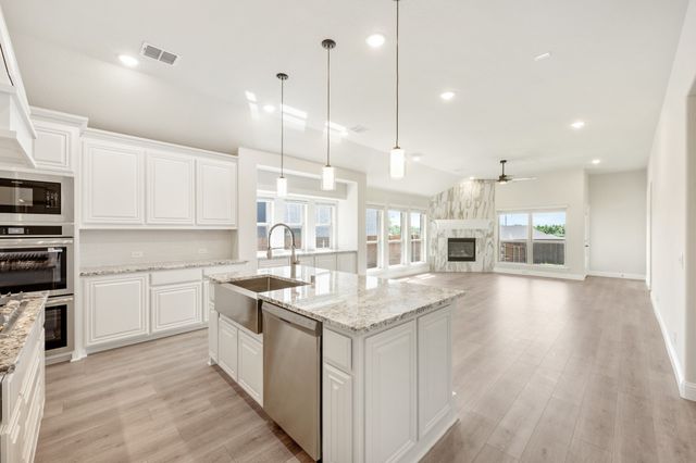 131 Kingfisher Lane, Aledo, TX 76008