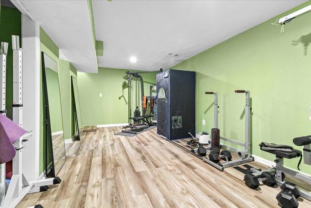 2633 Springhill DR, Roanoke, VA 24017