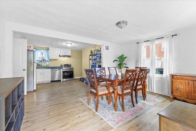 2633 Springhill DR, Roanoke, VA 24017