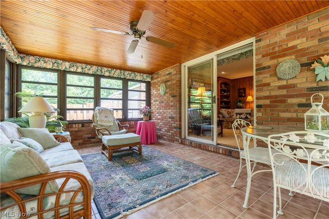 5233 Limerick Avenue NW, North Canton, OH 44720