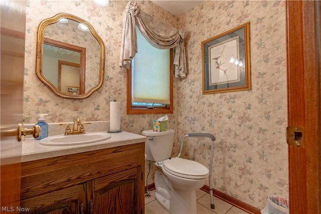 5233 Limerick Avenue NW, North Canton, OH 44720