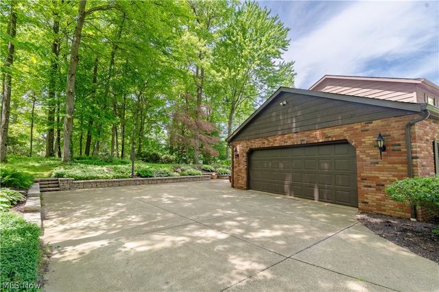 5233 Limerick Avenue NW, North Canton, OH 44720