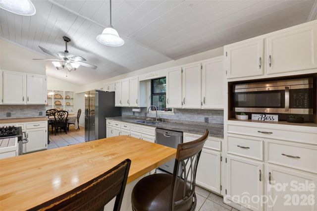 1117 Cedar Creek Drive, Morganton, NC 28655