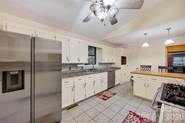 1117 Cedar Creek Drive, Morganton, NC 28655