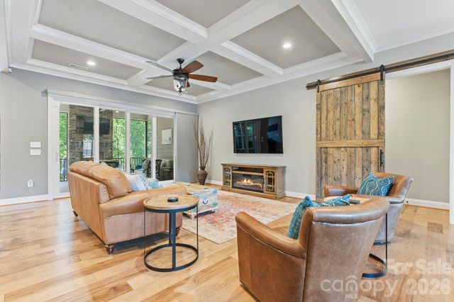 115 Hillside Cove Court, Mooresville, NC 28117