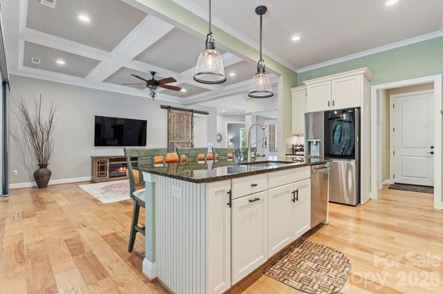 115 Hillside Cove Court, Mooresville, NC 28117