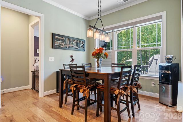 115 Hillside Cove Court, Mooresville, NC 28117