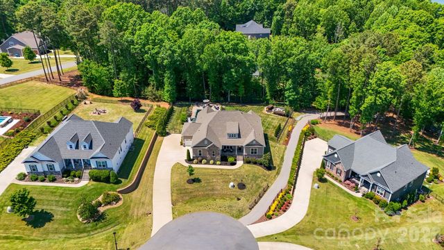 115 Hillside Cove Court, Mooresville, NC 28117