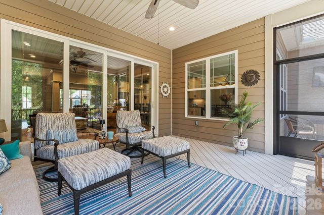 115 Hillside Cove Court, Mooresville, NC 28117