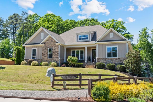 115 Hillside Cove Court, Mooresville, NC 28117