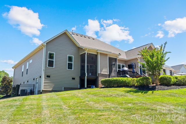 115 Hillside Cove Court, Mooresville, NC 28117
