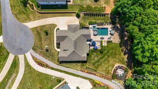115 Hillside Cove Court, Mooresville, NC 28117