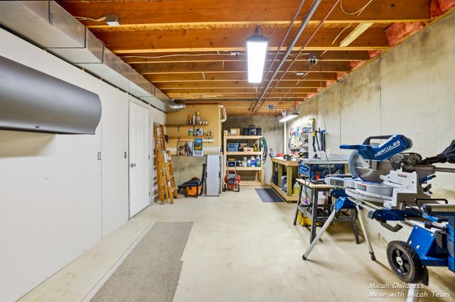 5628 Bethanne Drive SW, Wyoming, MI 49418