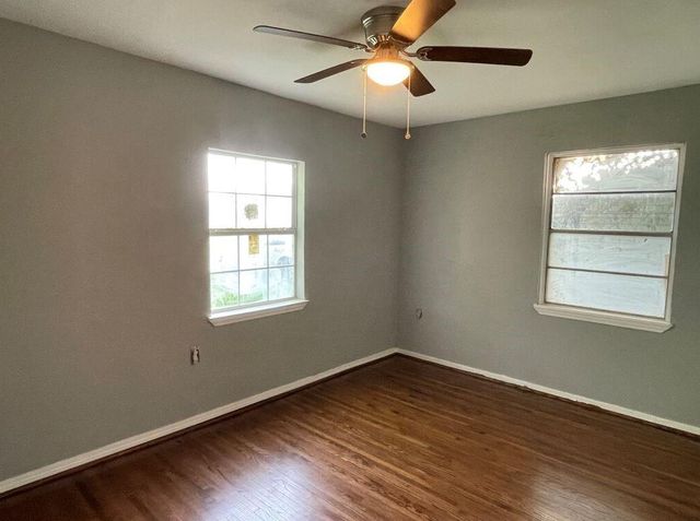 4914 Meadow Park Drive, Houston, TX 77048