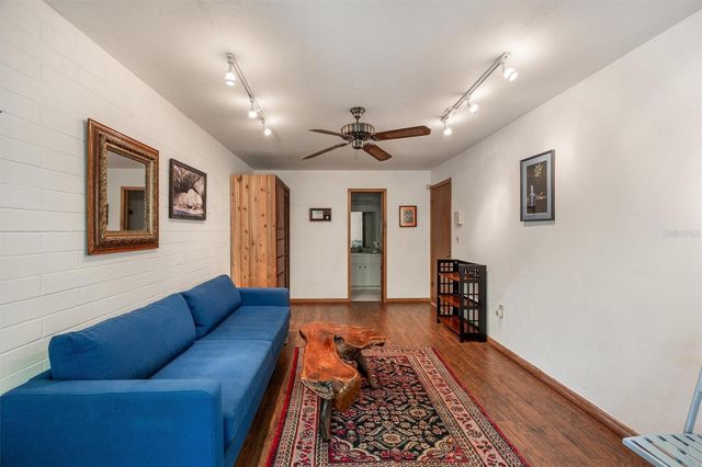 6424 SW 26TH PL, Gainesville, FL 32608