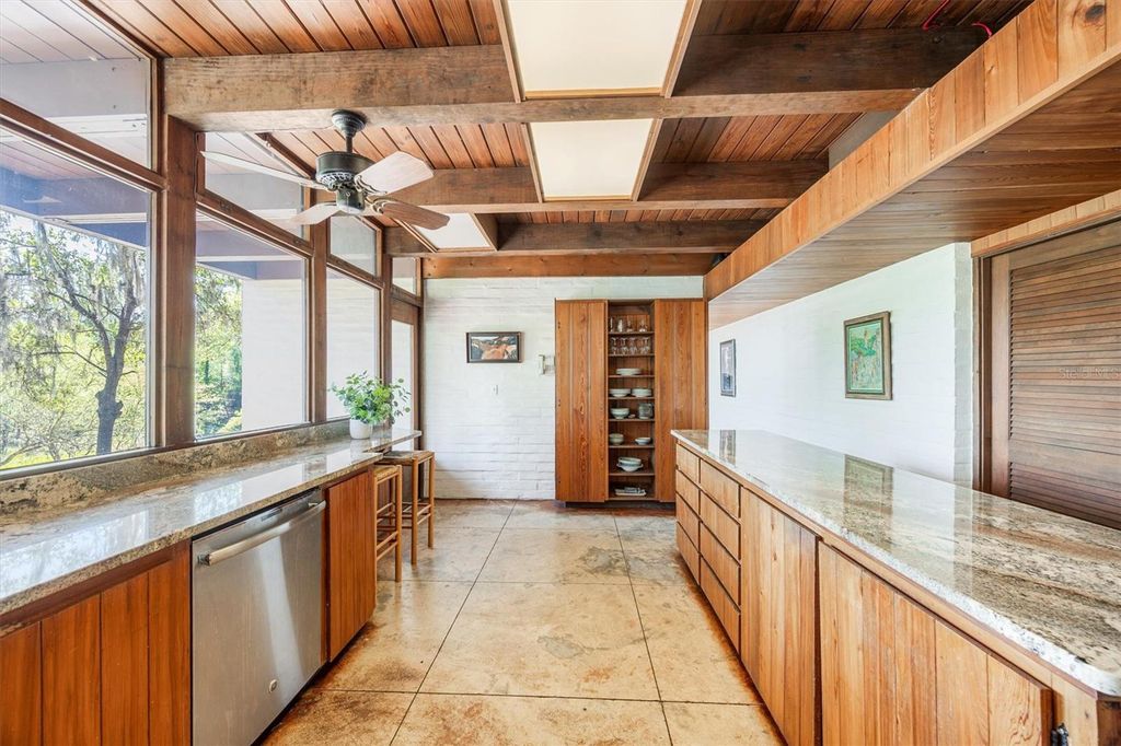 Image 22 of property listing at 6424 SW 26TH PL, Gainesville, FL 32608