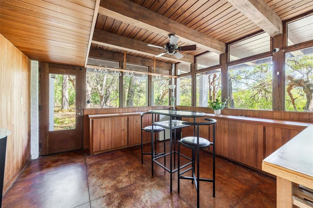 Image 28 of property listing at 6424 SW 26TH PL, Gainesville, FL 32608