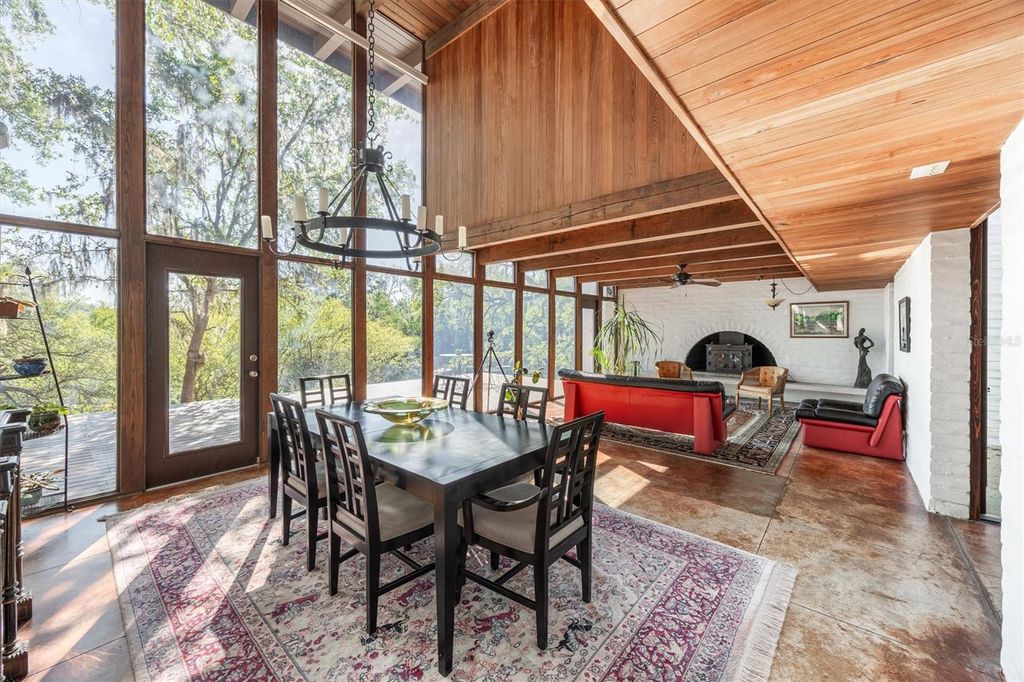 Image 5 of property listing at 6424 SW 26TH PL, Gainesville, FL 32608