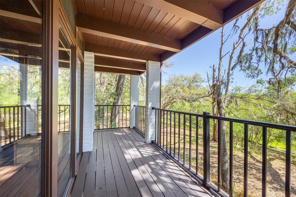 Image 41 of property listing at 6424 SW 26TH PL, Gainesville, FL 32608