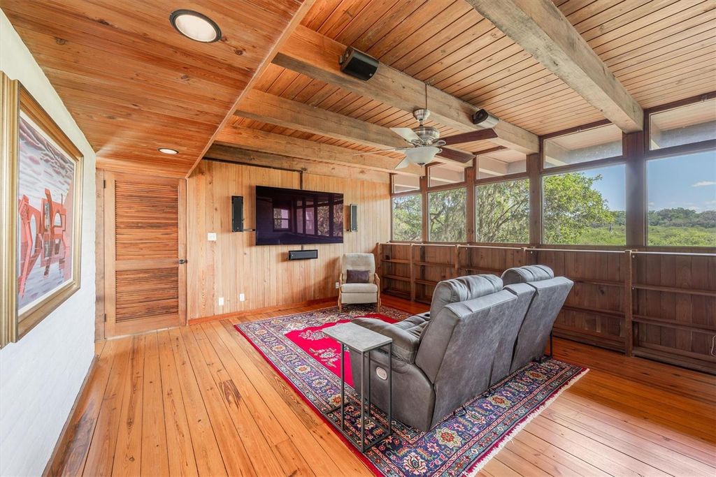 Image 43 of property listing at 6424 SW 26TH PL, Gainesville, FL 32608