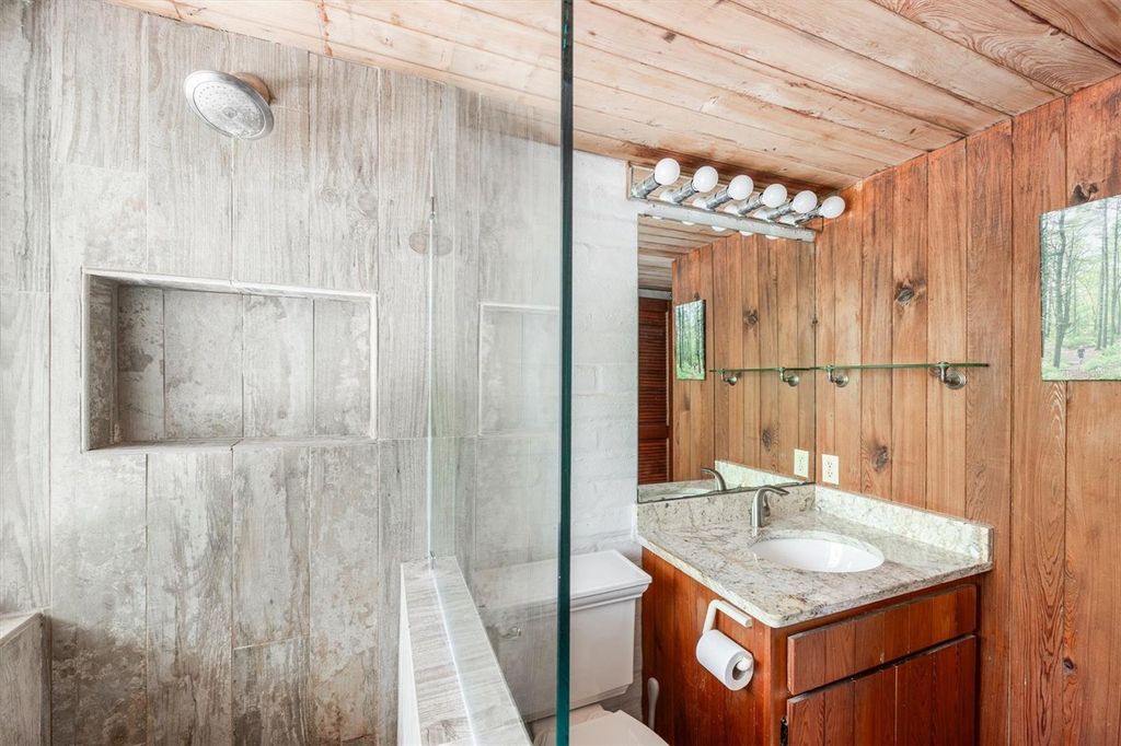 Image 49 of property listing at 6424 SW 26TH PL, Gainesville, FL 32608