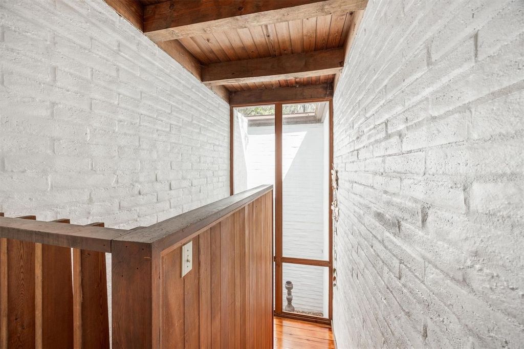 Image 58 of property listing at 6424 SW 26TH PL, Gainesville, FL 32608