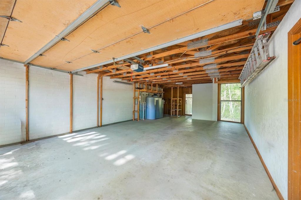 Image 64 of property listing at 6424 SW 26TH PL, Gainesville, FL 32608