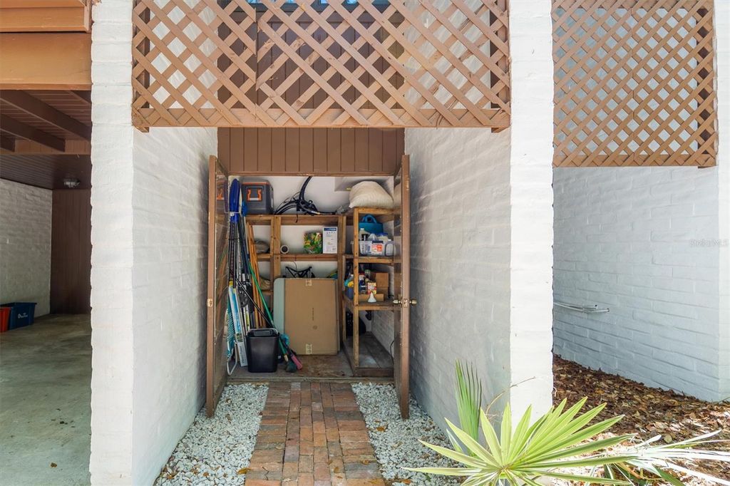 Image 67 of property listing at 6424 SW 26TH PL, Gainesville, FL 32608