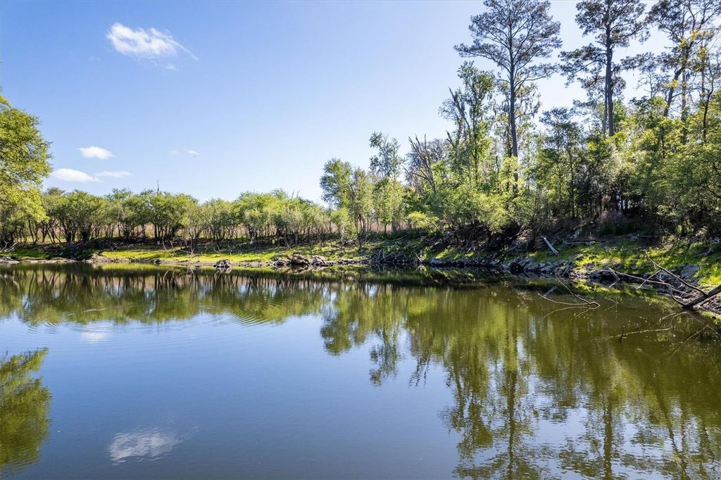 Image 72 of property listing at 6424 SW 26TH PL, Gainesville, FL 32608
