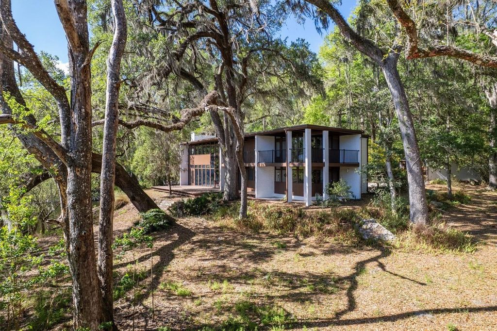 Image 74 of property listing at 6424 SW 26TH PL, Gainesville, FL 32608