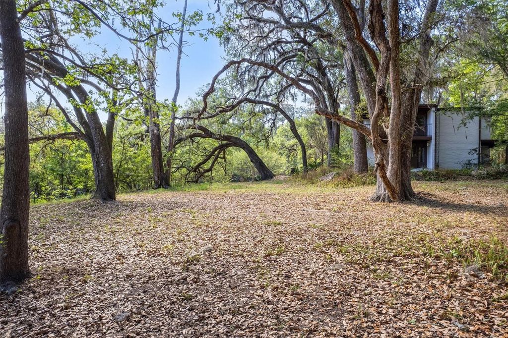 Image 77 of property listing at 6424 SW 26TH PL, Gainesville, FL 32608