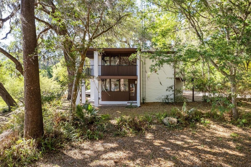 Image 88 of property listing at 6424 SW 26TH PL, Gainesville, FL 32608