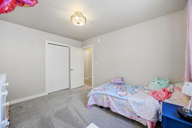 5322 8th Street W, West Fargo, ND 58078