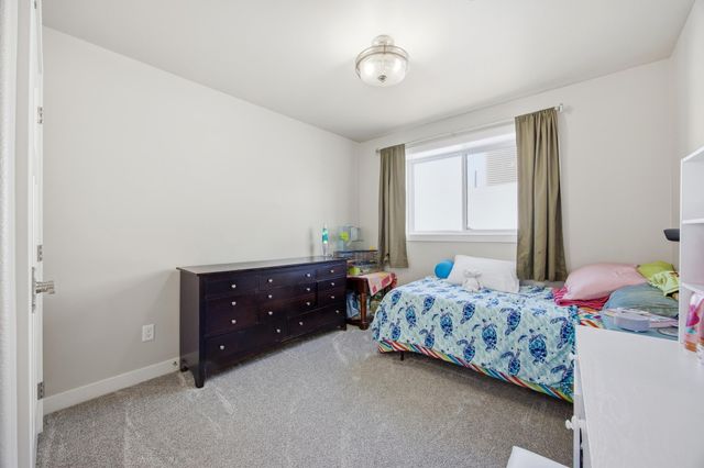 5322 8th Street W, West Fargo, ND 58078