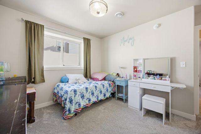 5322 8th Street W, West Fargo, ND 58078