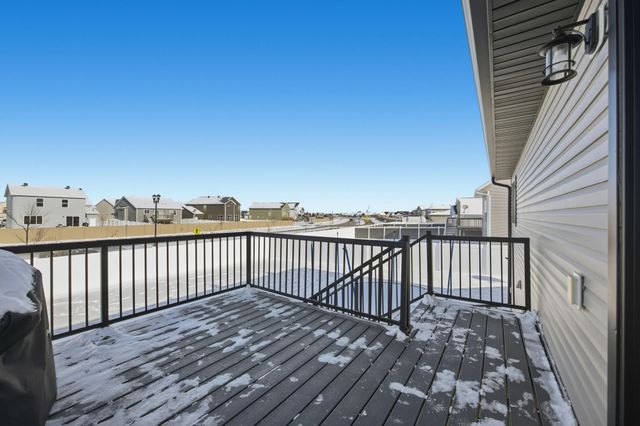 5322 8th Street W, West Fargo, ND 58078