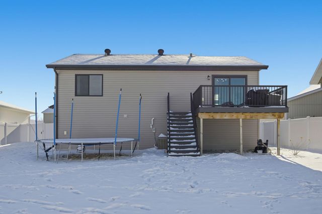 5322 8th Street W, West Fargo, ND 58078