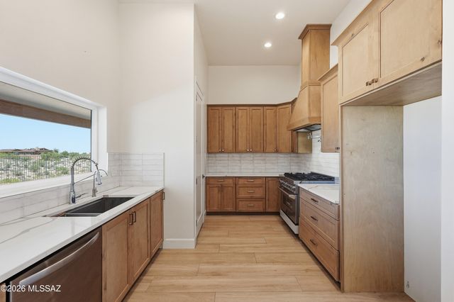 5001 N Wild Life Drive, Tucson, AZ 85745