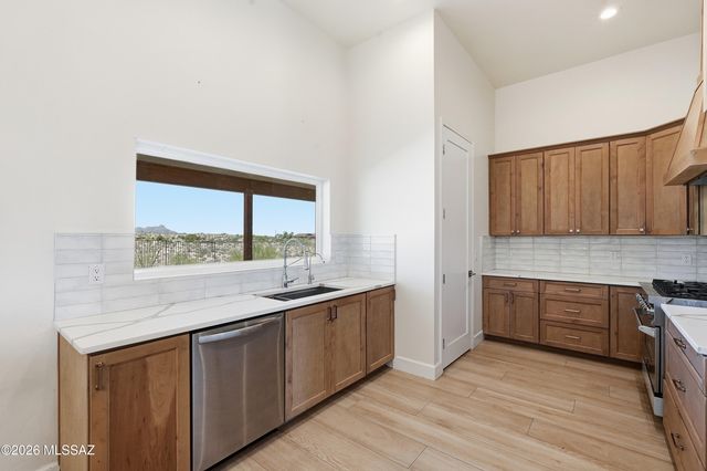 5001 N Wild Life Drive, Tucson, AZ 85745