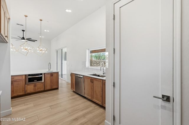 5001 N Wild Life Drive, Tucson, AZ 85745